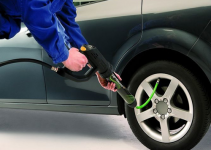 Should You Use Nitrogen or Normal Air For Your Tires?